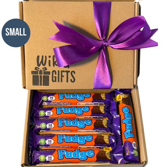 Small Cadbury Fudge Chocolate Bar Gift Box, Personalised Hamper | Birthday Gift | Christmas